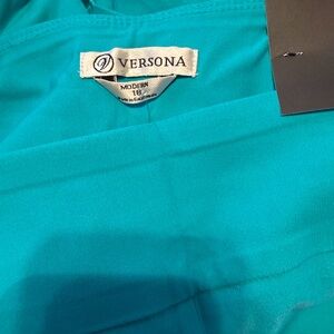 Versona Vibrant Blue Crop Pants